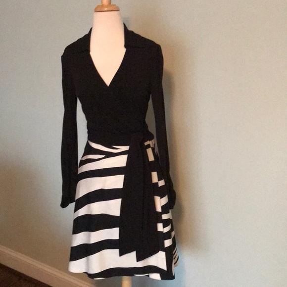 Diane Von Furstenberg Dresses & Skirts - DVF zebra wrap dress size 8 like new